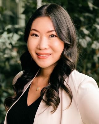 Mayuko Helwer